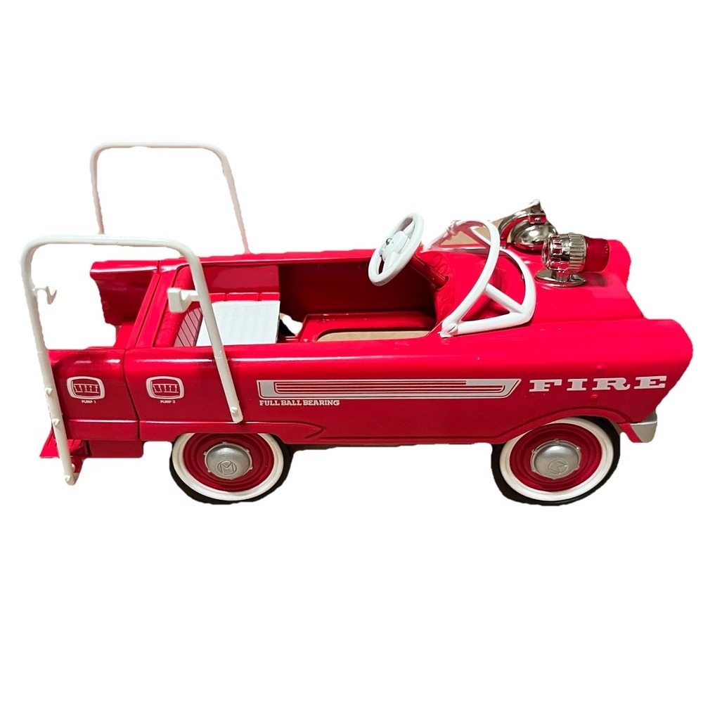 Kiddie Car Classics 1962 Murray Super Deluxe Fire Truck QHG2218 Hallmark NIB